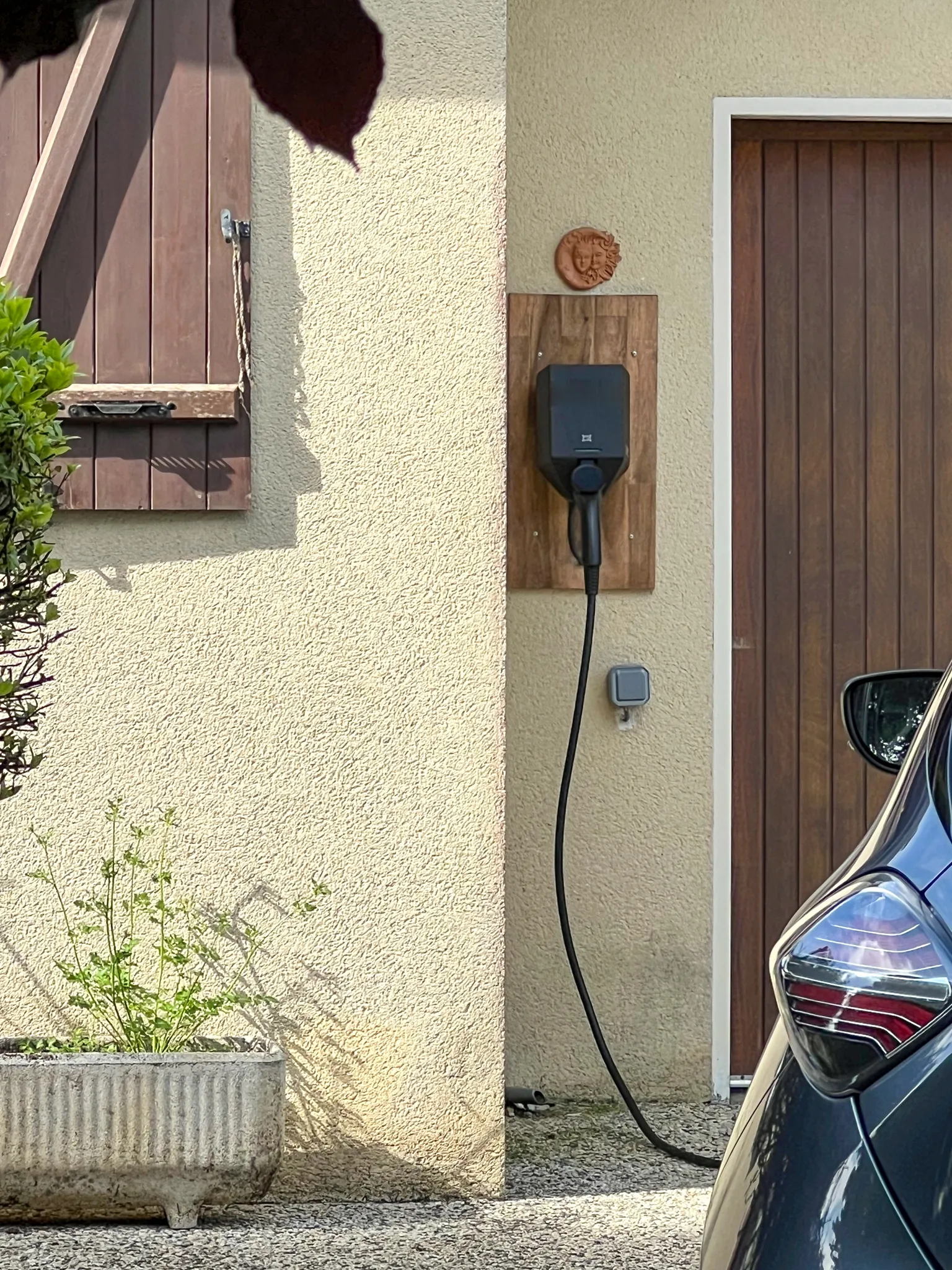 Charging a Volt Time One Business at home